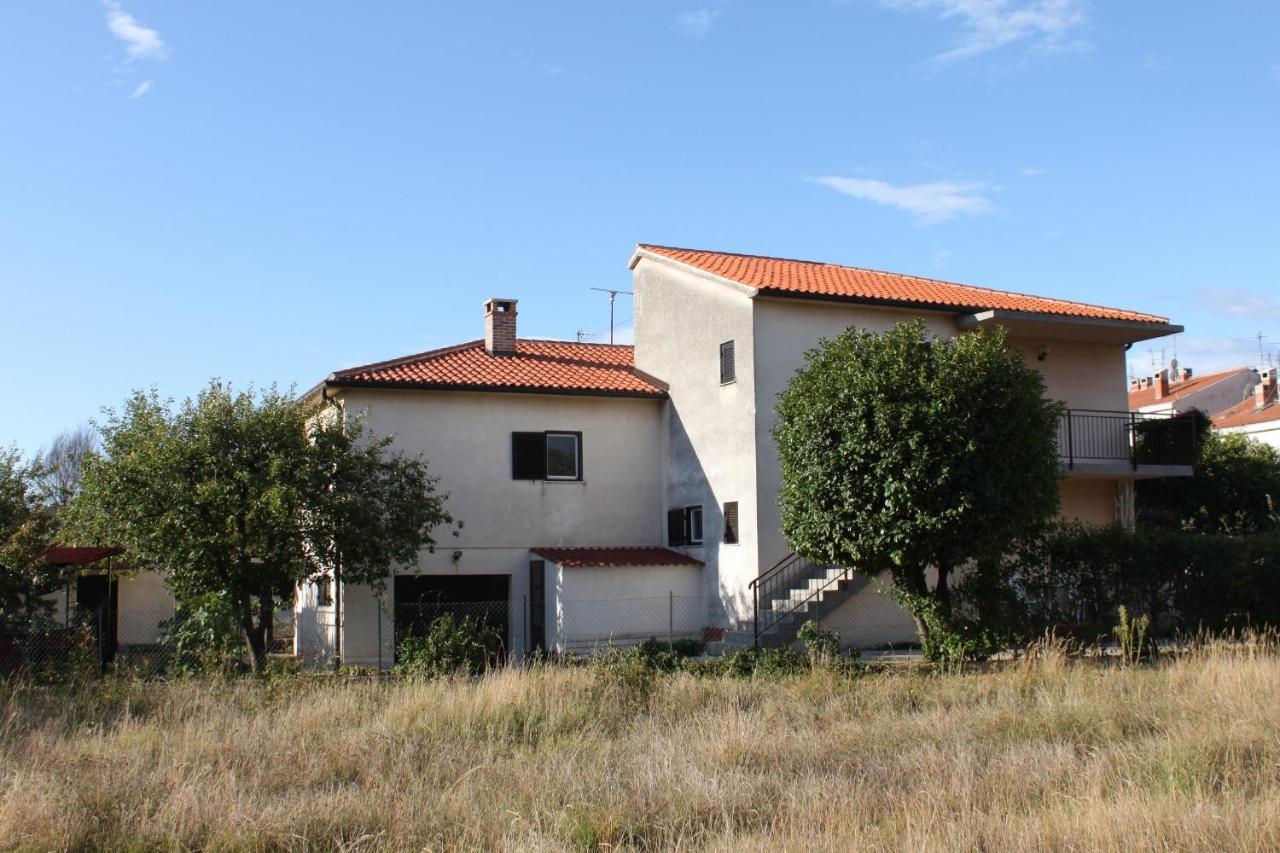Apartments With A Parking Space Umag - 7057 Exterior foto