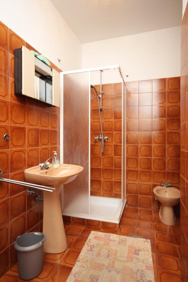 Apartments With A Parking Space Umag - 7057 Exterior foto